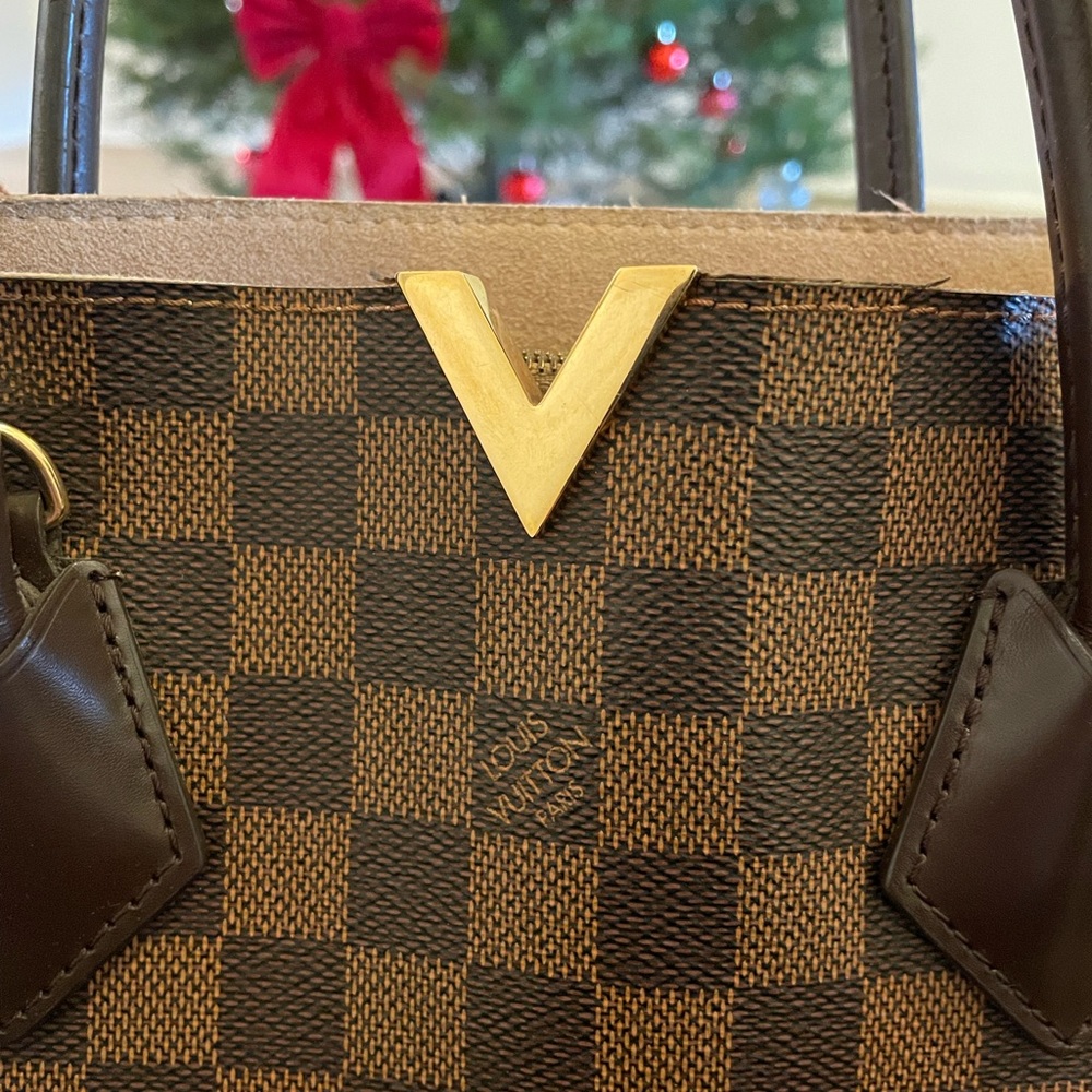 Louis Vuitton Damier Ebene Canvas Kensington V Bag - Picture 11 of 16